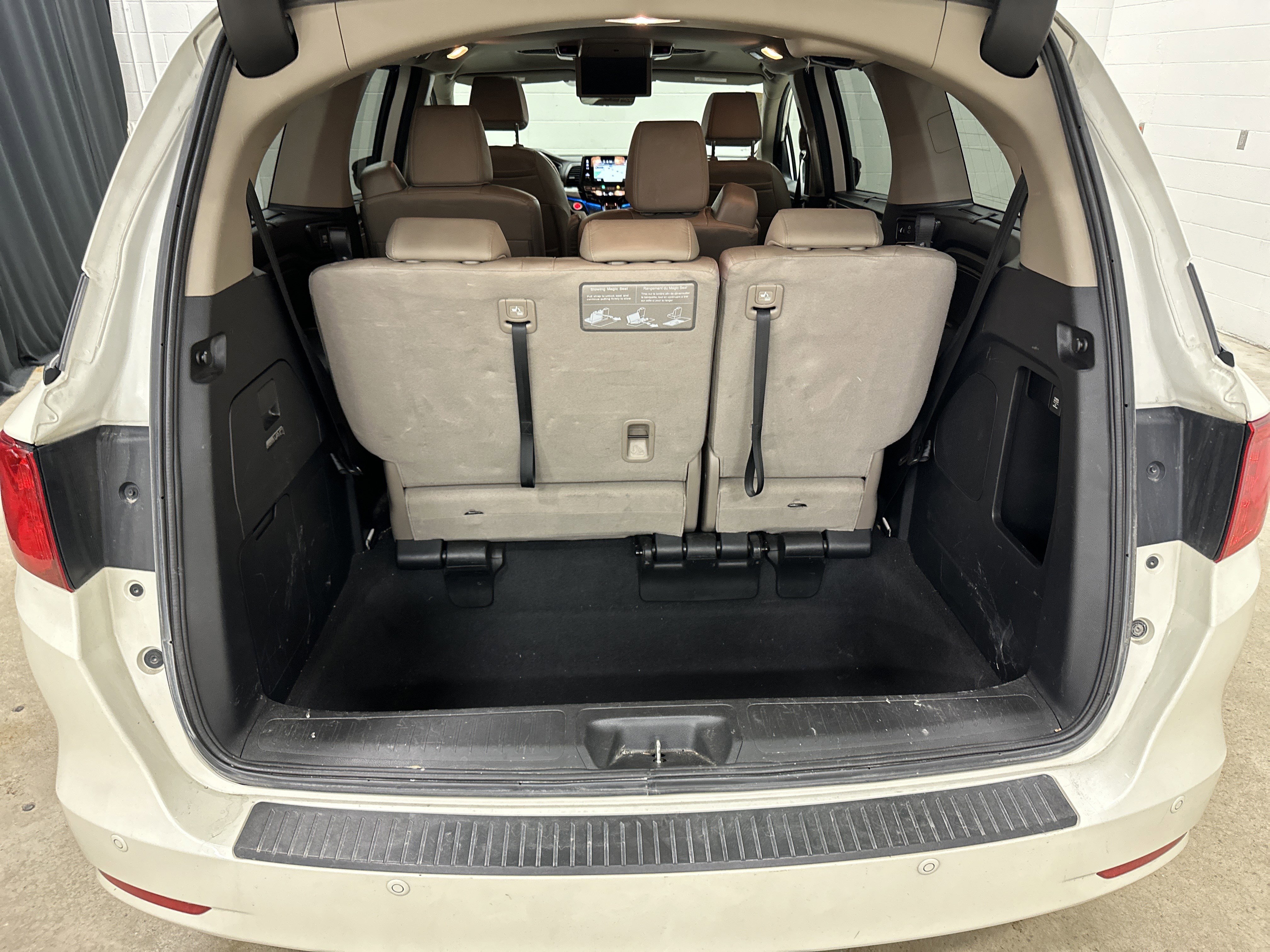 Used 2019 Honda Odyssey Elite image 36