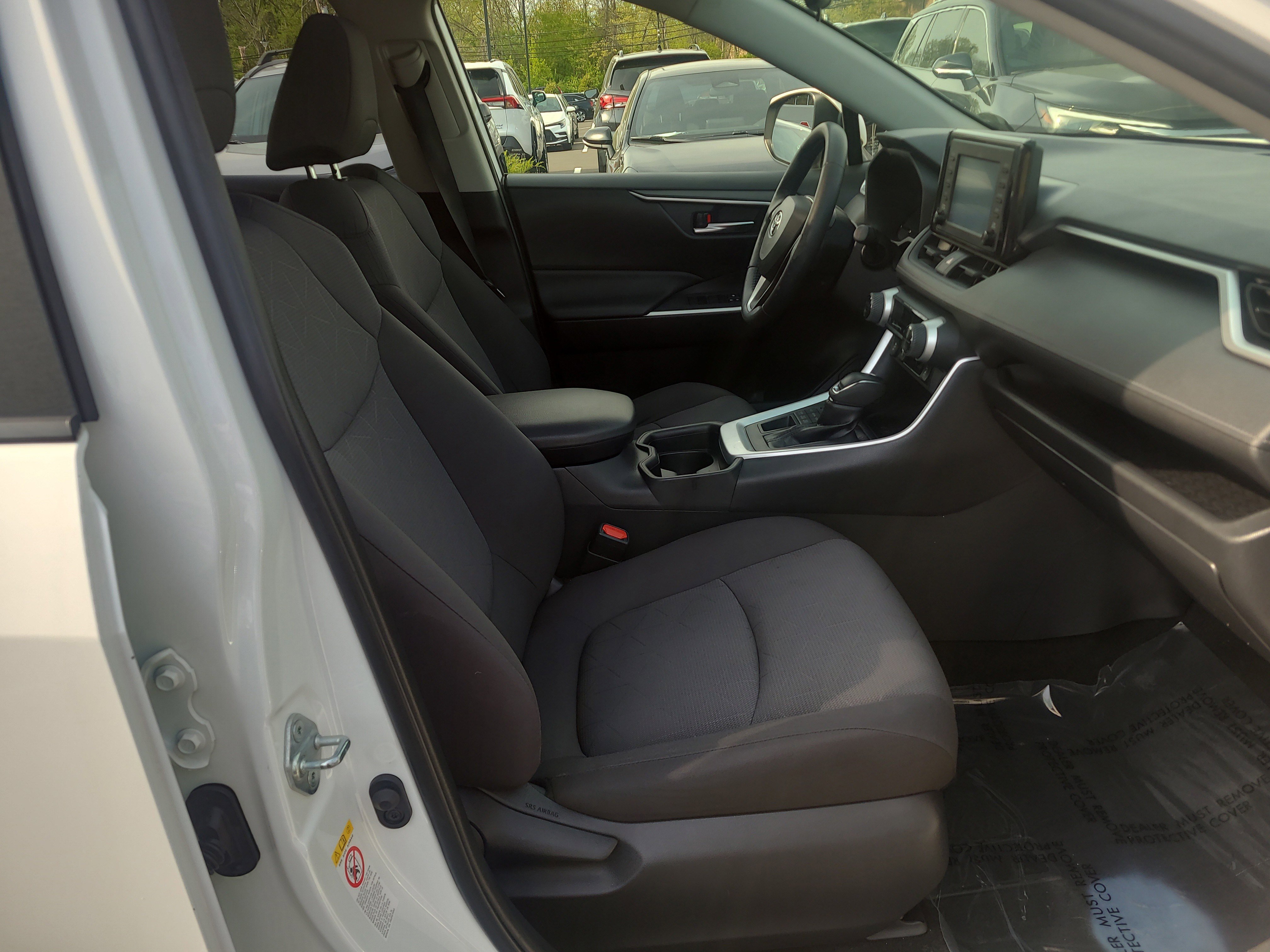 Certified 2019 Toyota RAV4 XLE w/ Convenience Package AWD/4WD image 17