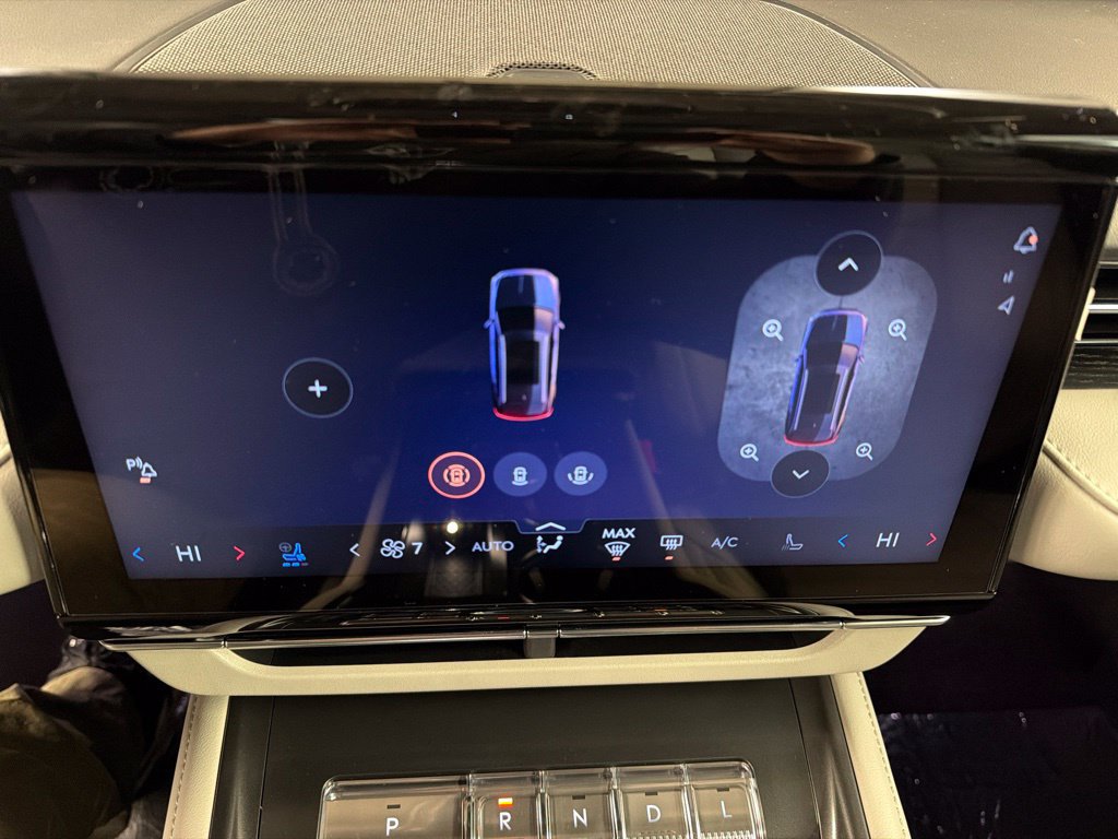 New 2026 Lincoln Nautilus Reserve w/ Jet Appearance Package AWD/4WD image 13