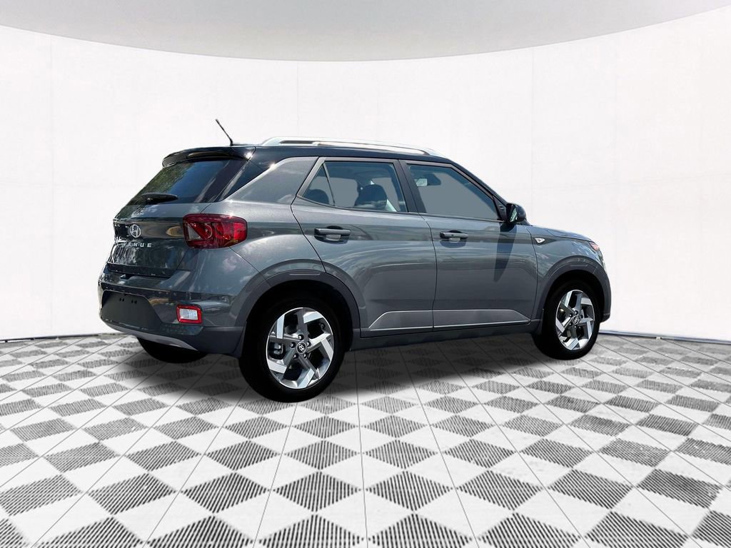 New 2025 Hyundai Venue Limited image 13