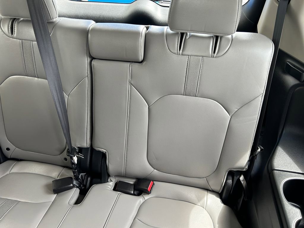 Certified 2025 Honda Pilot EX-L image 19