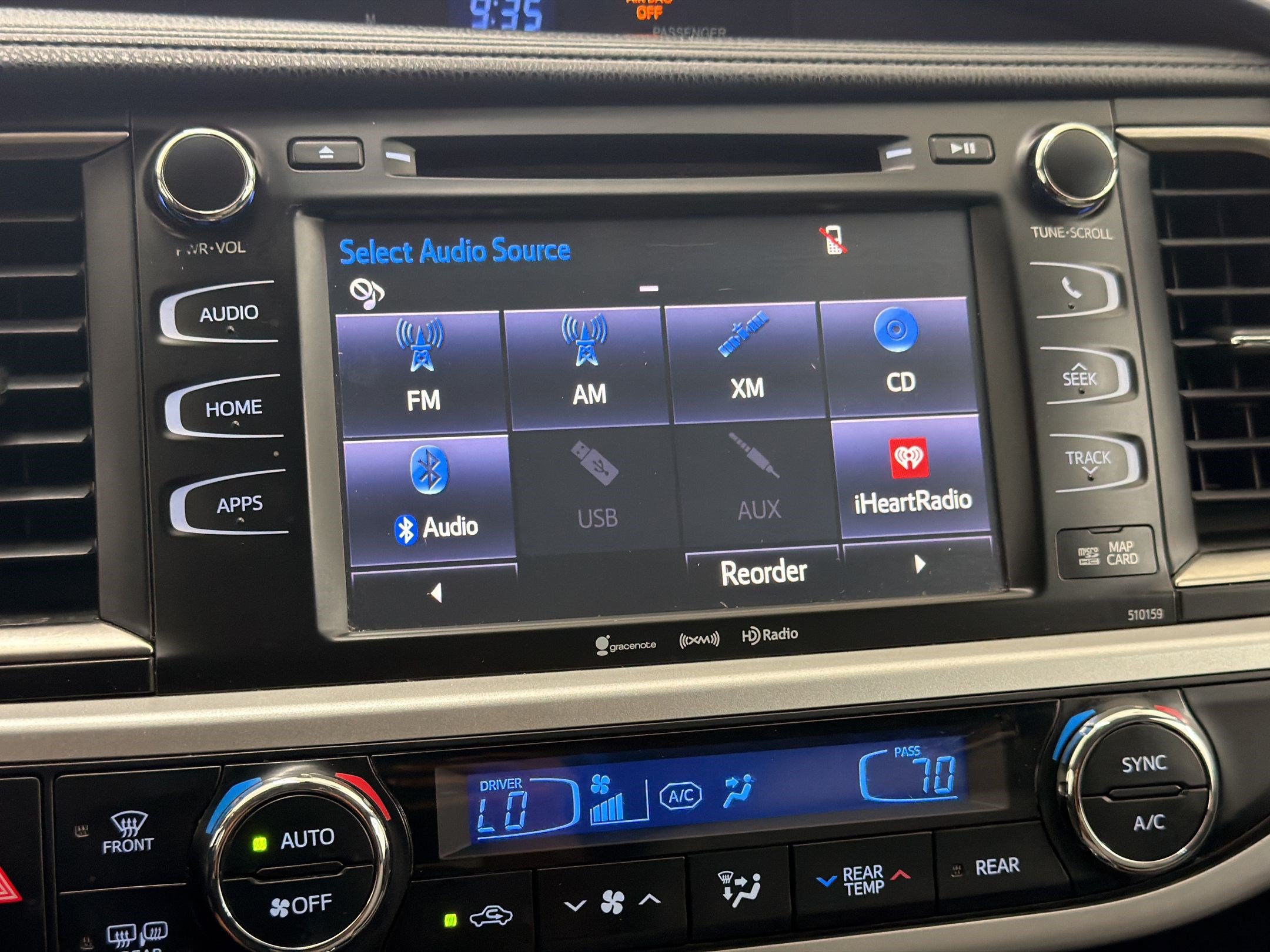 Used 2016 Toyota Highlander XLE AWD/4WD image 18