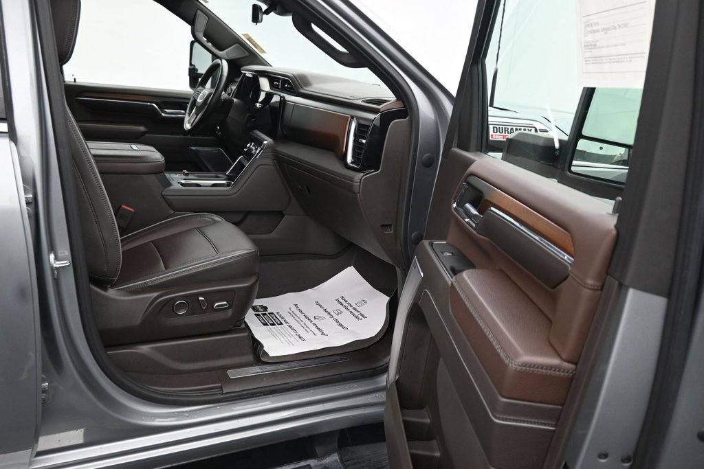 Used 2024 GMC Sierra 2500 Denali w/ Denali Reserve Package AWD/4WD image 12