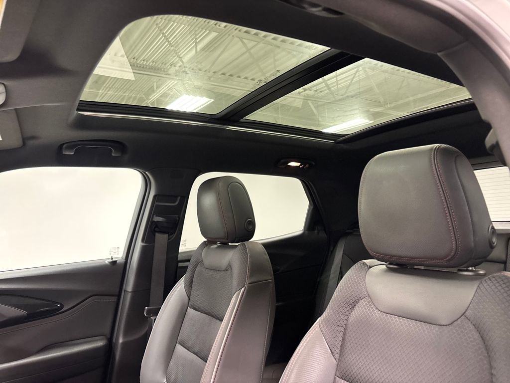 Certified 2022 Chevrolet TrailBlazer RS w/ Sun and Liftgate Package image 25