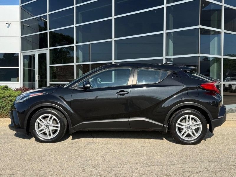 Used 2021 Toyota C-HR LE FWD image 6