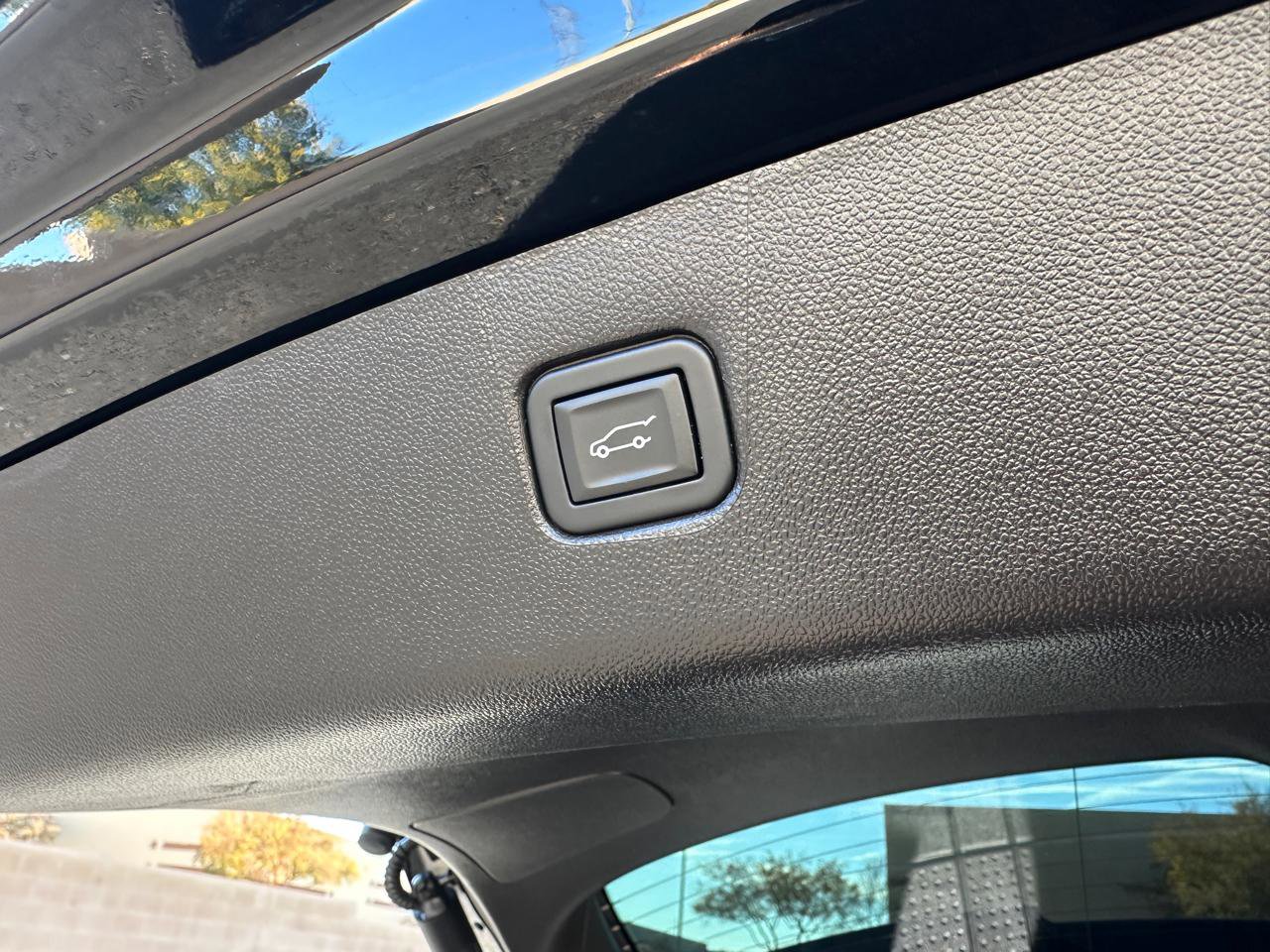 Used 2024 Chevrolet Blazer LT w/ Convenience Package image 22