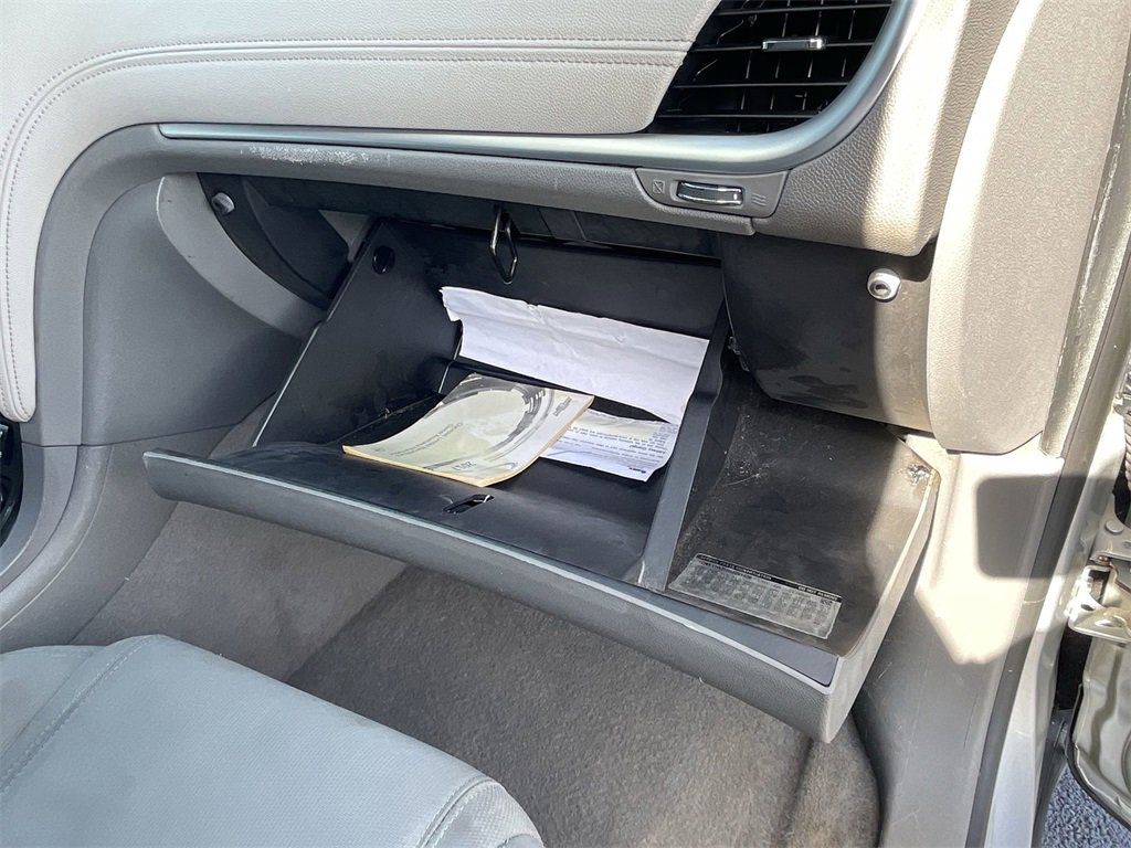 Used 2017 Chevrolet Traverse LT image 34