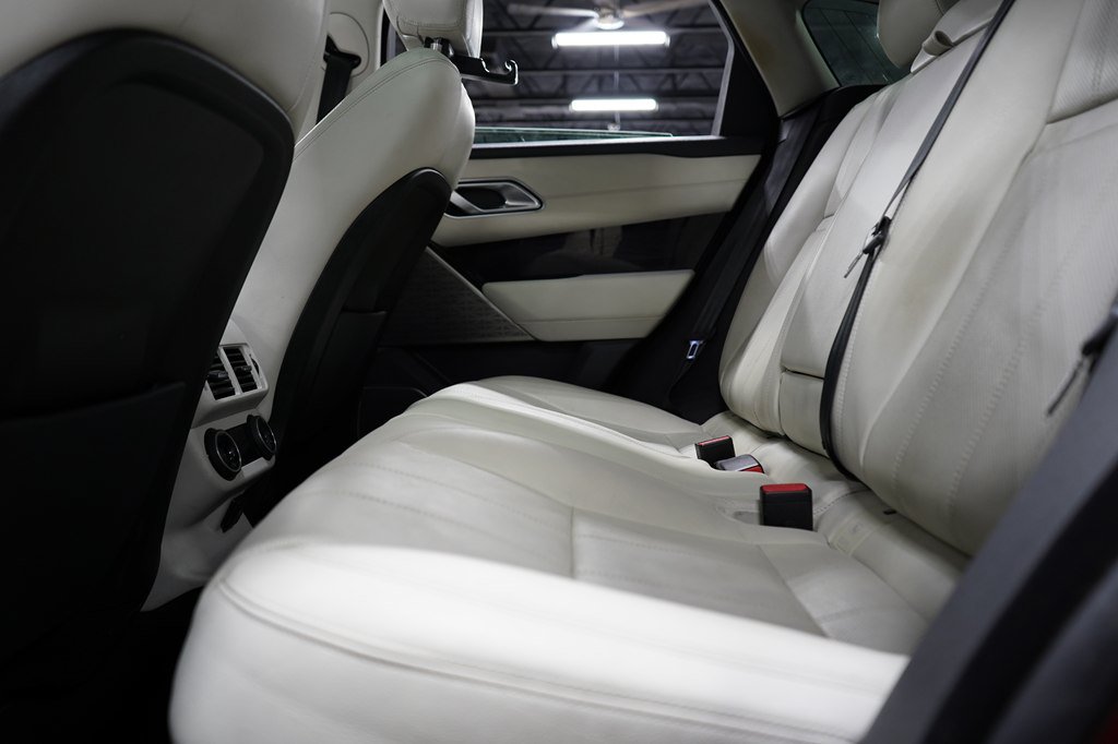 Used 2019 Land Rover Range Rover Velar R-Dynamic SE AWD/4WD image 24