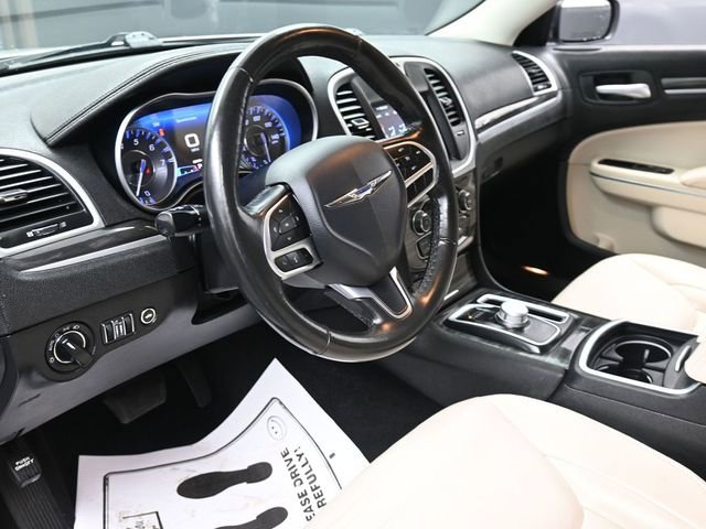 Used 2020 Chrysler 300 Touring L w/ Quick Order Package 2EF image 14