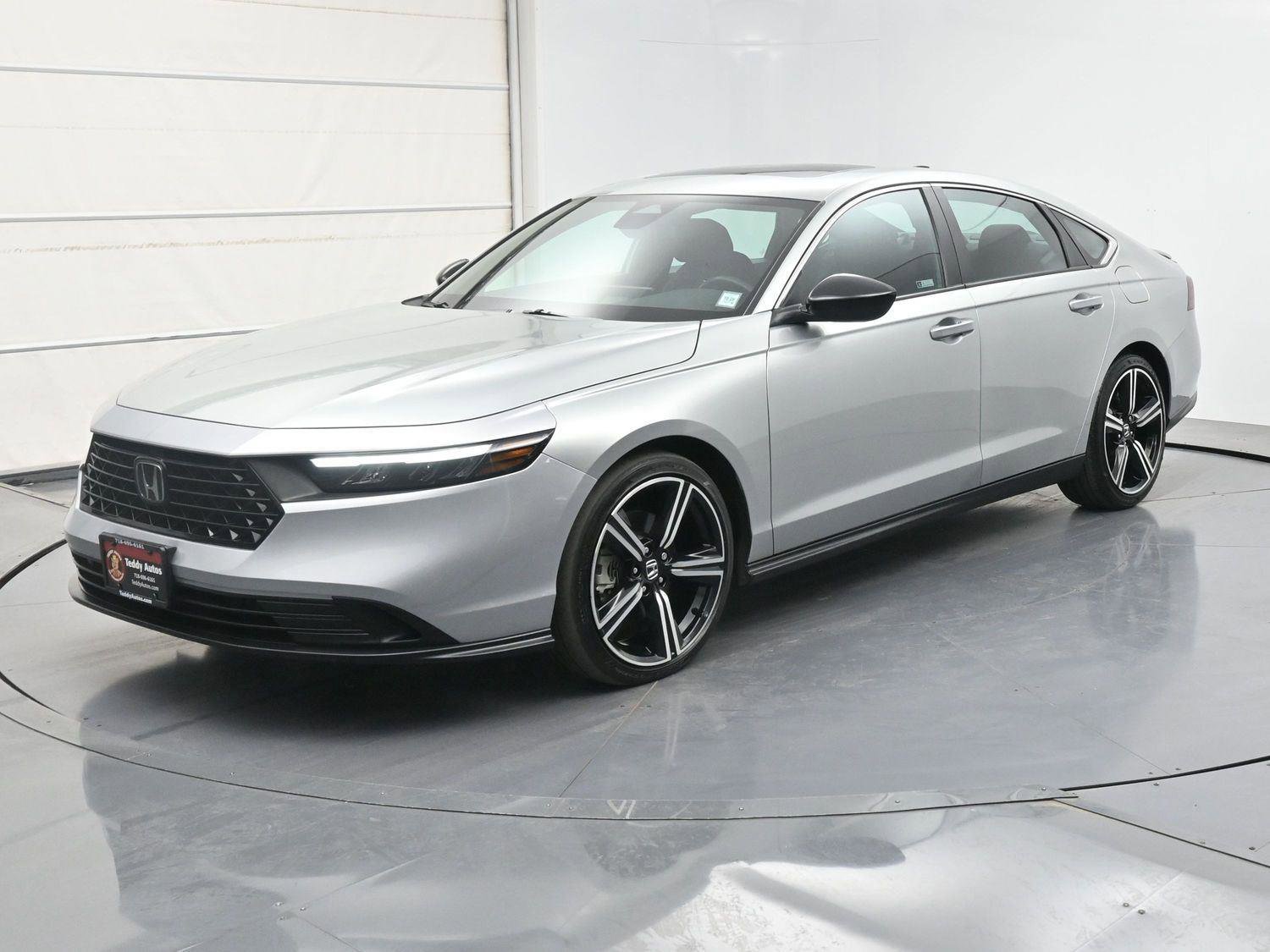 Used 2024 Honda Accord Sport image 1