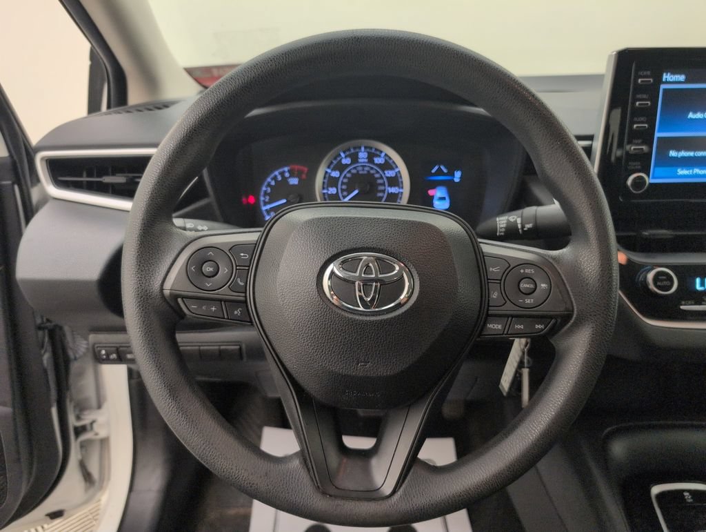 Used 2020 Toyota Corolla LE FWD image 31