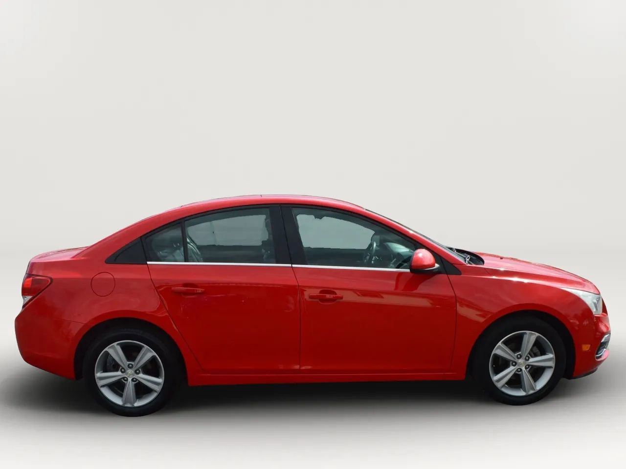 Used 2015 Chevrolet Cruze LT image 11