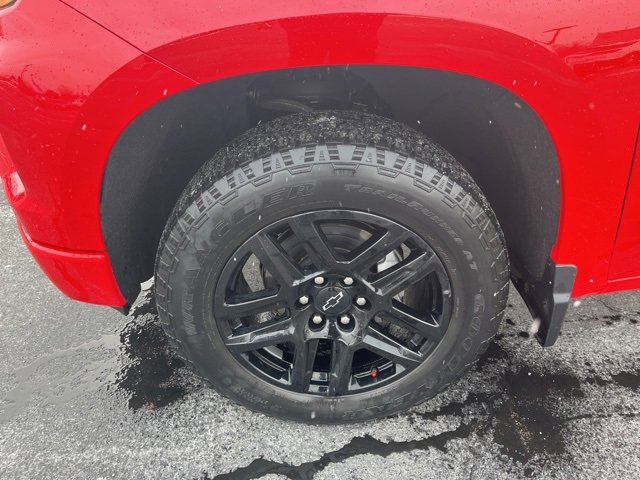 Used 2022 Chevrolet Silverado 1500 Custom w/ LPO, Dark Essentials Package image 2