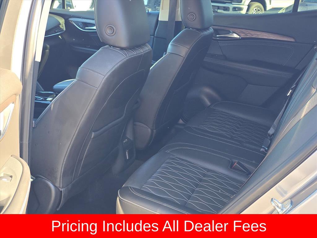 Used 2022 Buick Envision Avenir w/ Premium Seat Package FWD image 10