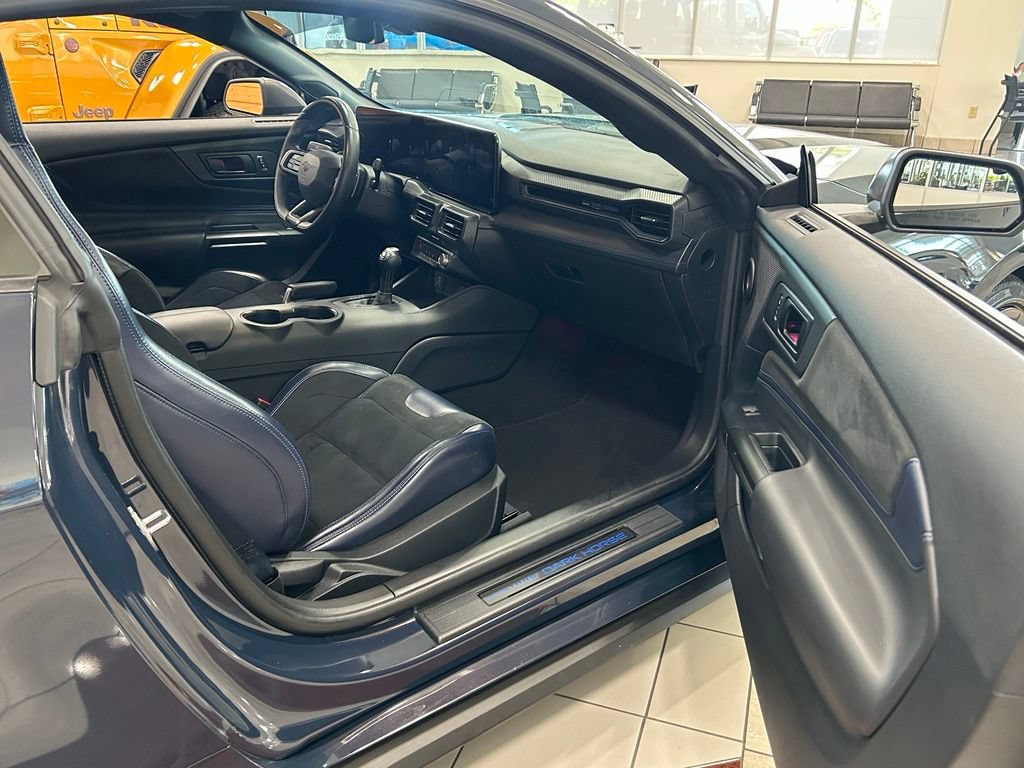 Used 2025 Ford Mustang Dark Horse RWD image 3