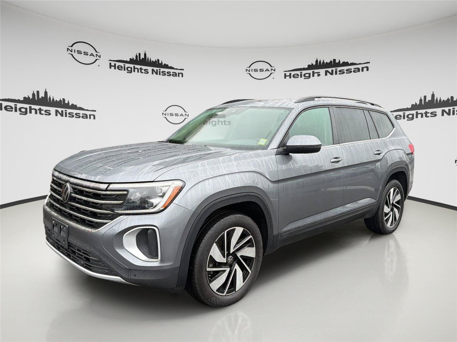 Used 2025 Volkswagen Atlas SE