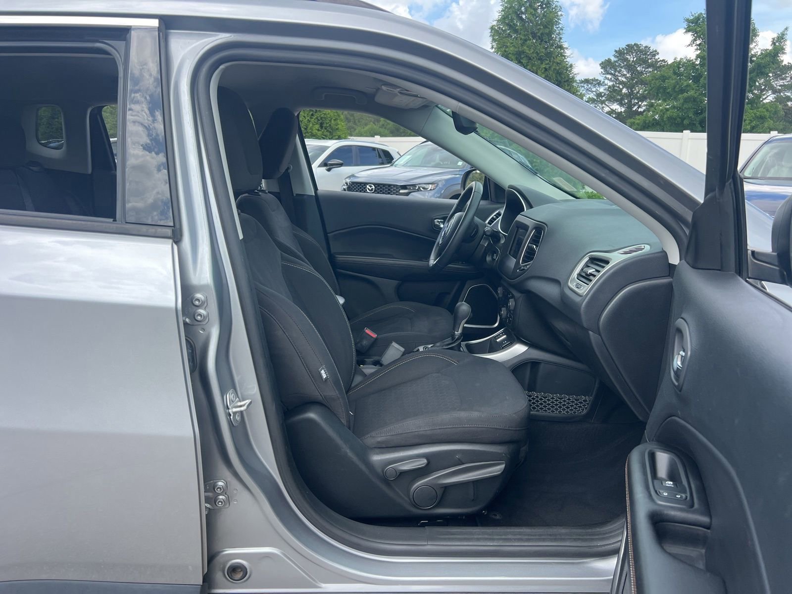 Used 2019 Jeep Compass Sport FWD image 33