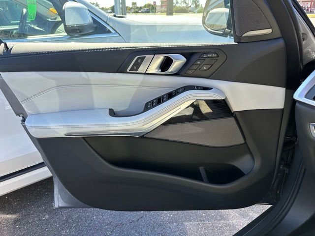 New 2026 BMW X7 xDrive40i w/ M Sport Package image 31