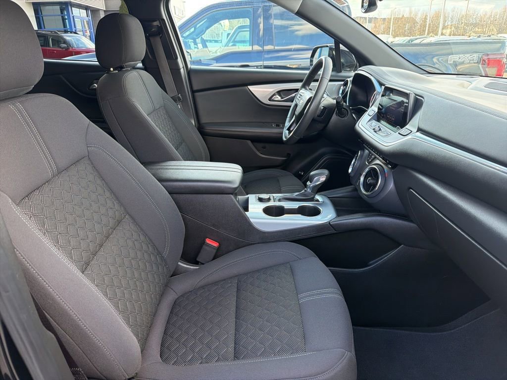 Used 2021 Chevrolet Blazer LT image 36