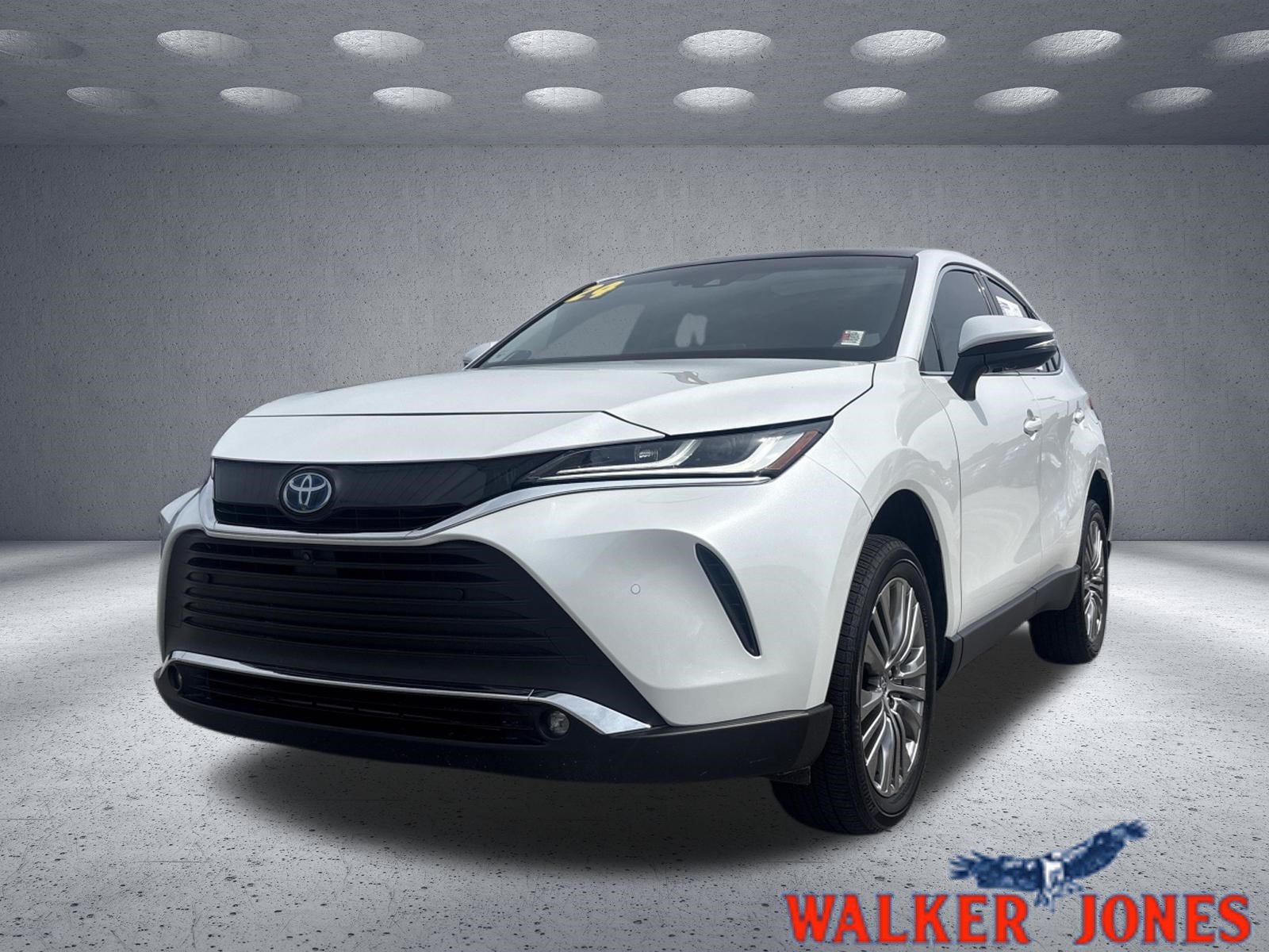 Used 2024 Toyota Venza Limited AWD/4WD image 1