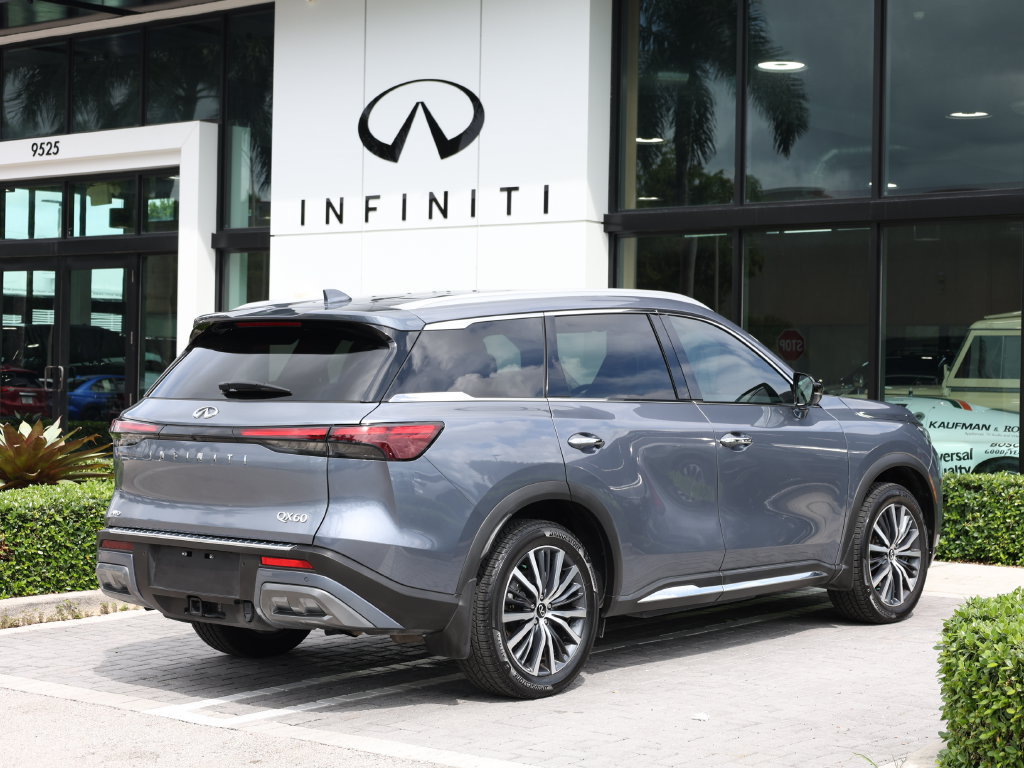 Certified 2023 INFINITI QX60 Sensory w/ Vision Package AWD/4WD image 4