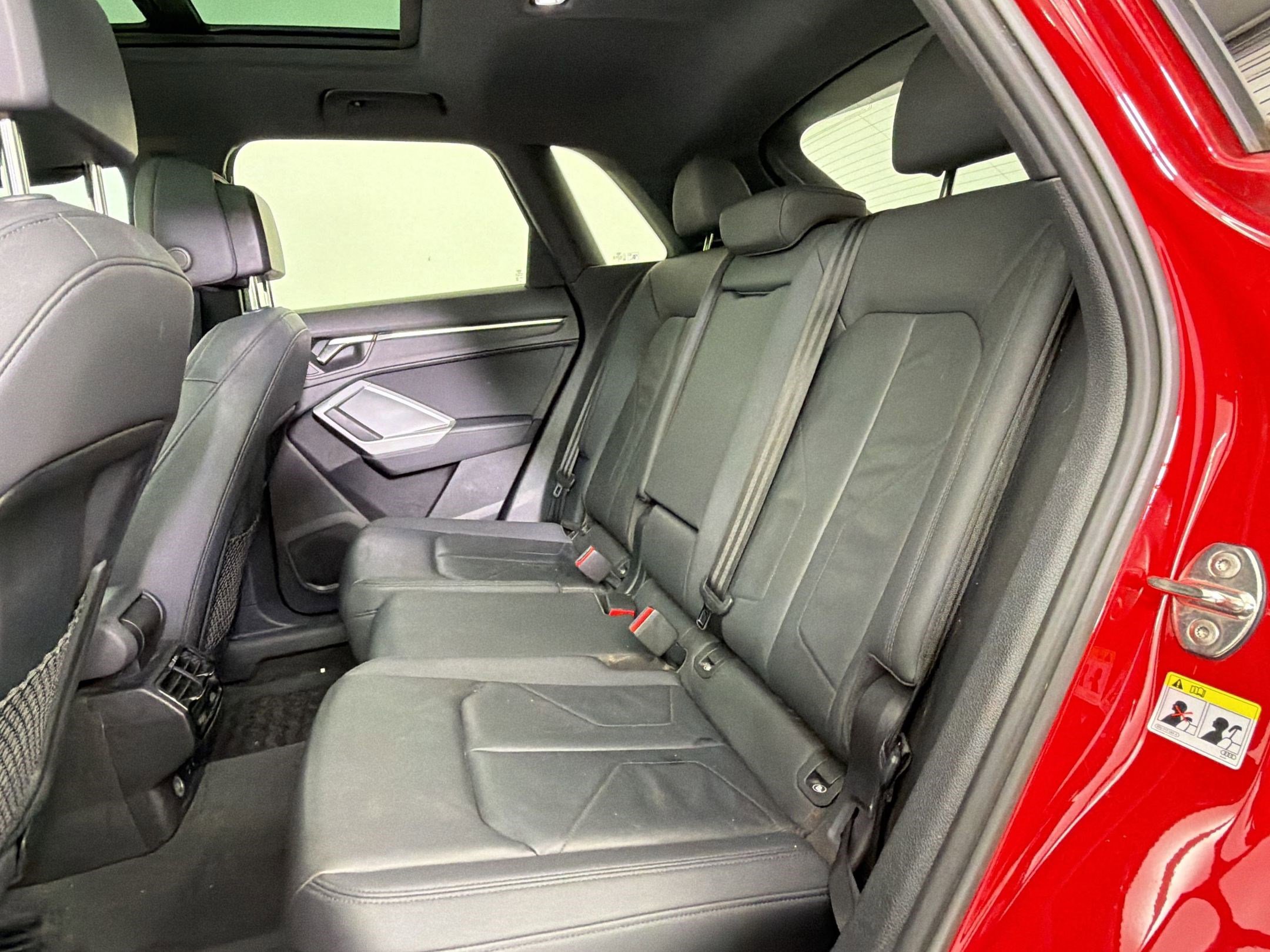 Used 2022 Audi Q3 2.0T Premium image 14