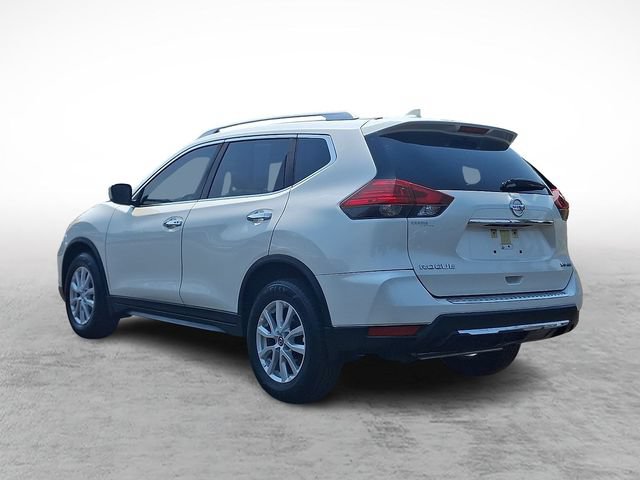 Used 2017 Nissan Rogue SV AWD/4WD image 4