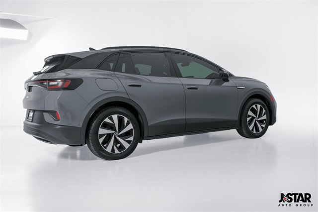 Used 2023 Volkswagen ID.4 Pro image 3