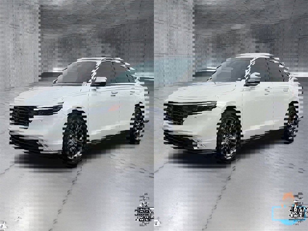 Used 2024 Honda Accord EX-L image 2