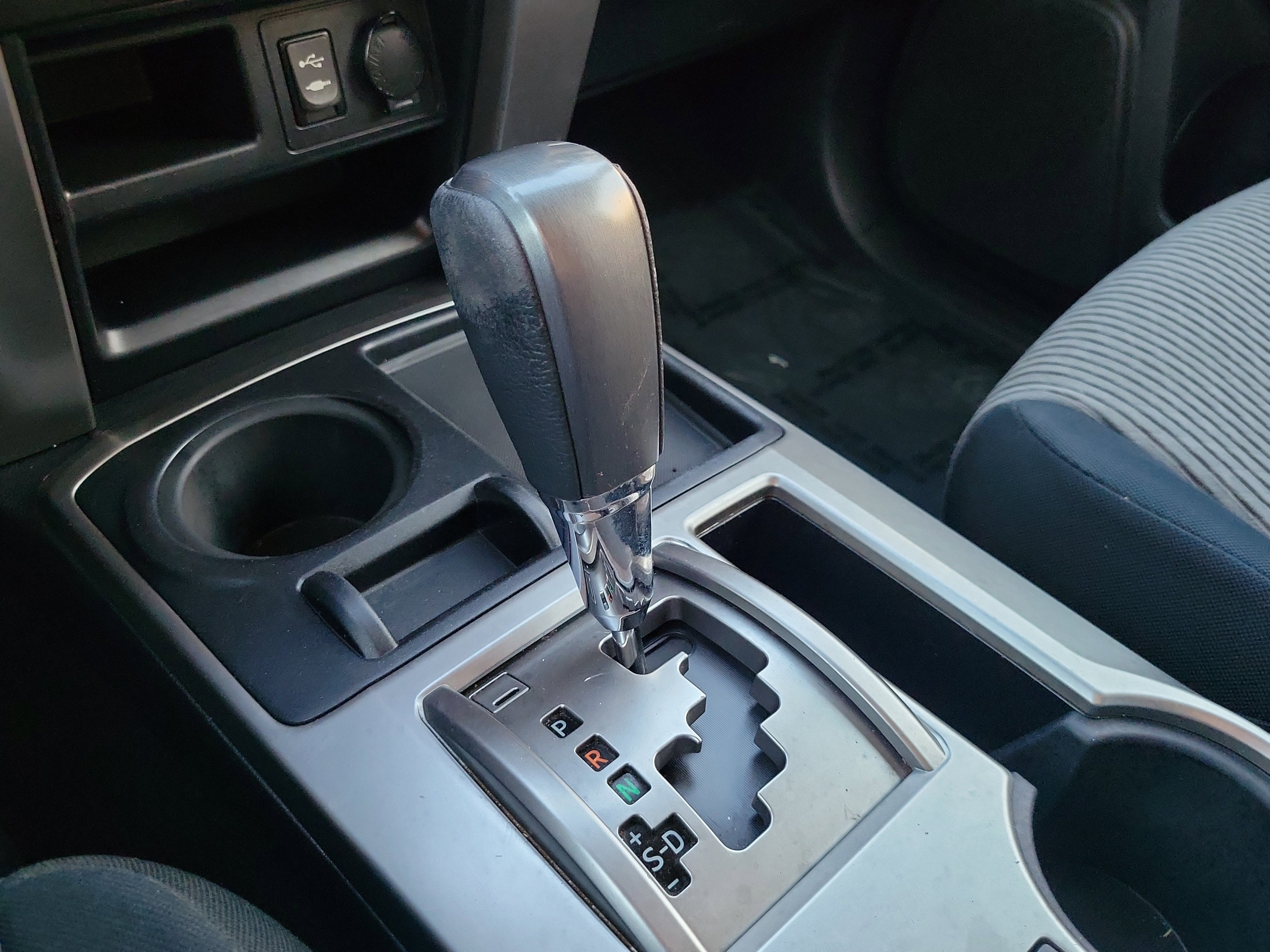 Used 2014 Toyota 4Runner SR5 image 21