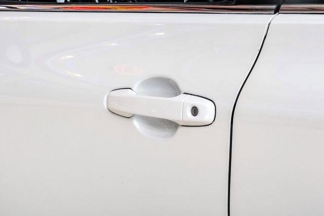 Used 2016 Toyota Camry SE FWD image 35