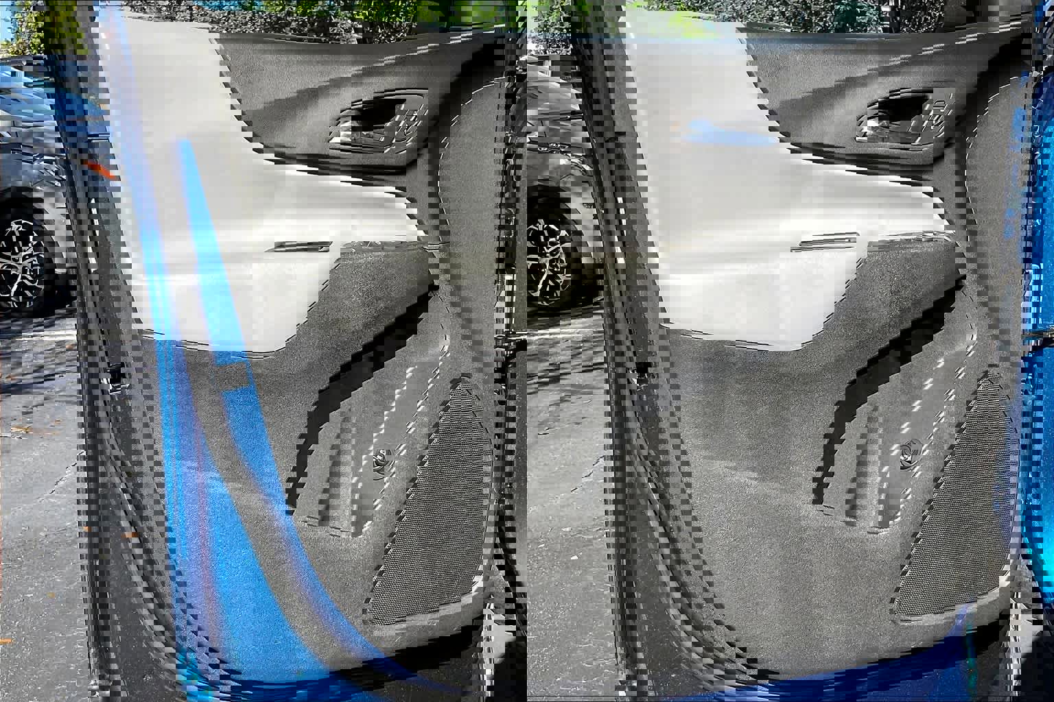 Used 2020 Chevrolet Equinox LT w/ Driver Convenience Package image 22