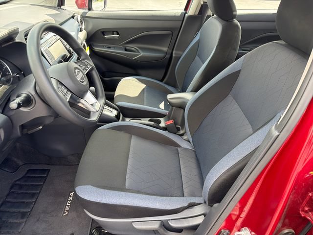 Used 2025 Nissan Versa SV FWD image 10