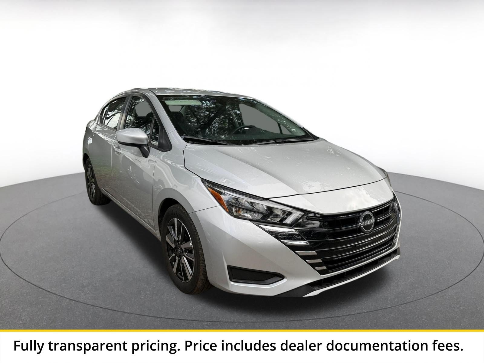 Used 2025 Nissan Versa SV FWD image 1