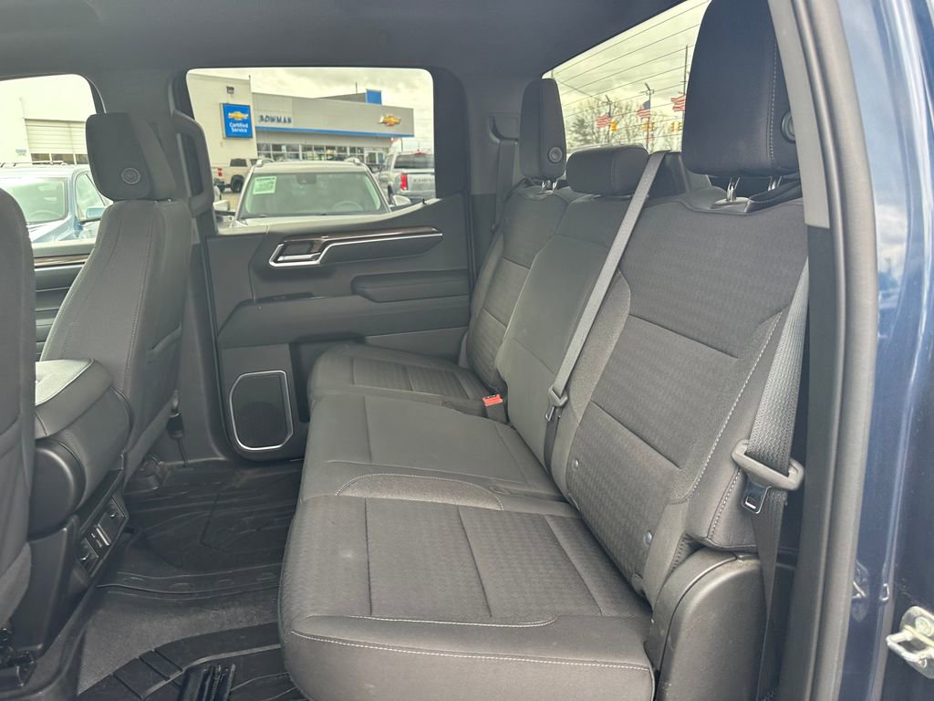 Used 2022 Chevrolet Silverado 1500 RST AWD/4WD image 24