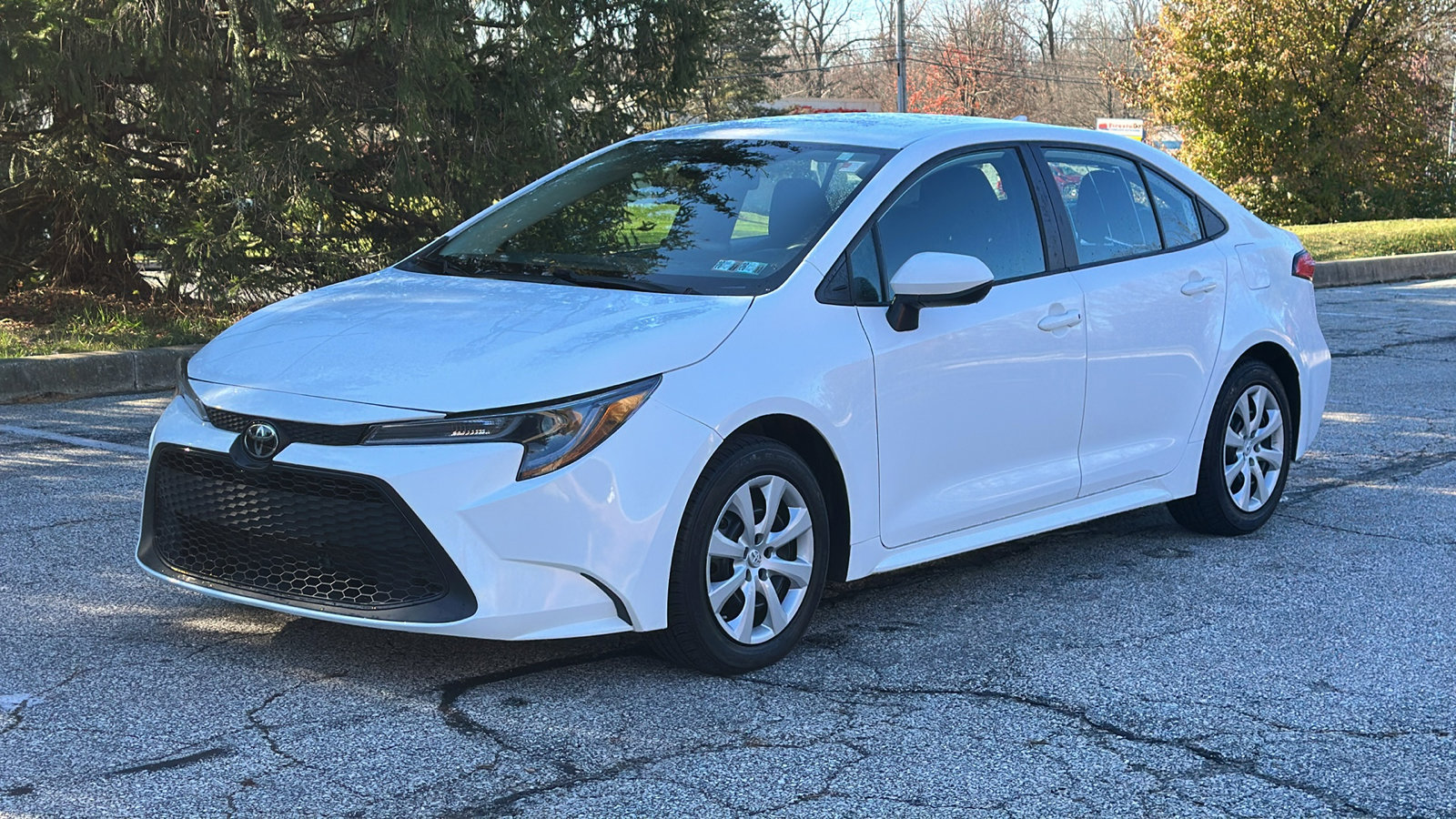Used 2022 Toyota Corolla LE video 2