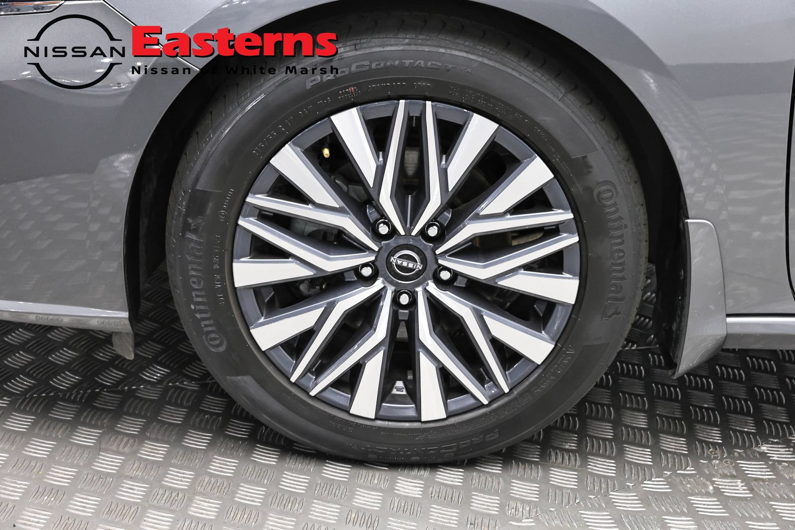 Used 2023 Nissan Altima 2.5 SV w/ SV Premium Package FWD image 32