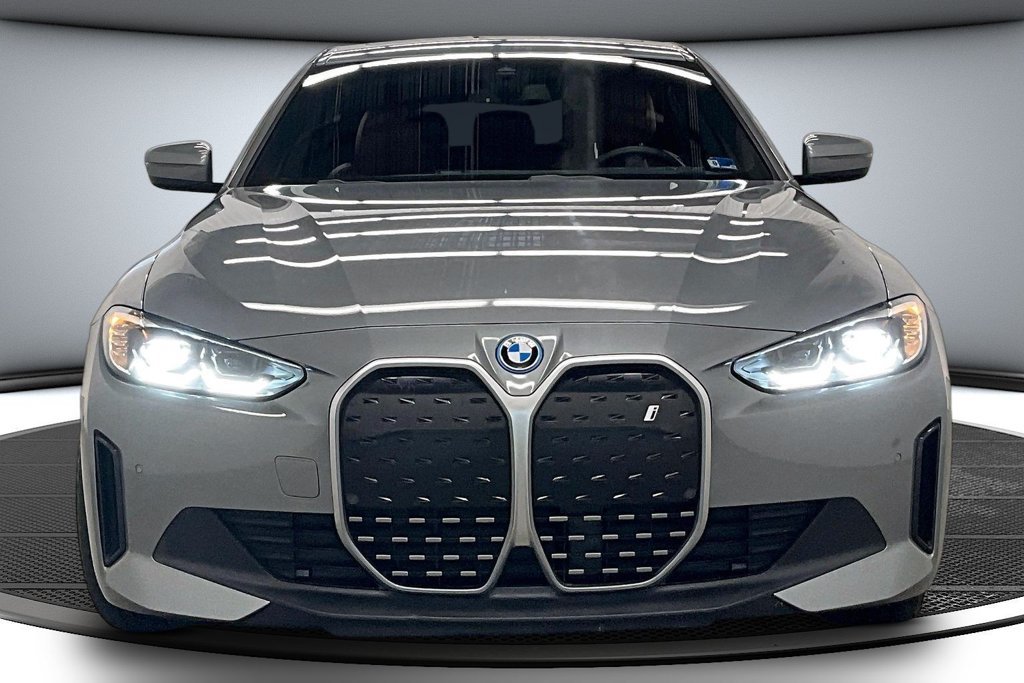 Used 2024 BMW i4 eDrive35 w/ Premium Package RWD image 2