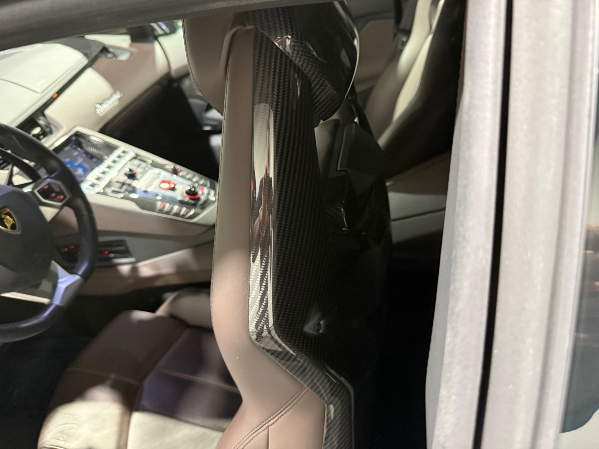 Used 2014 Lamborghini Aventador LP 700-4 image 49