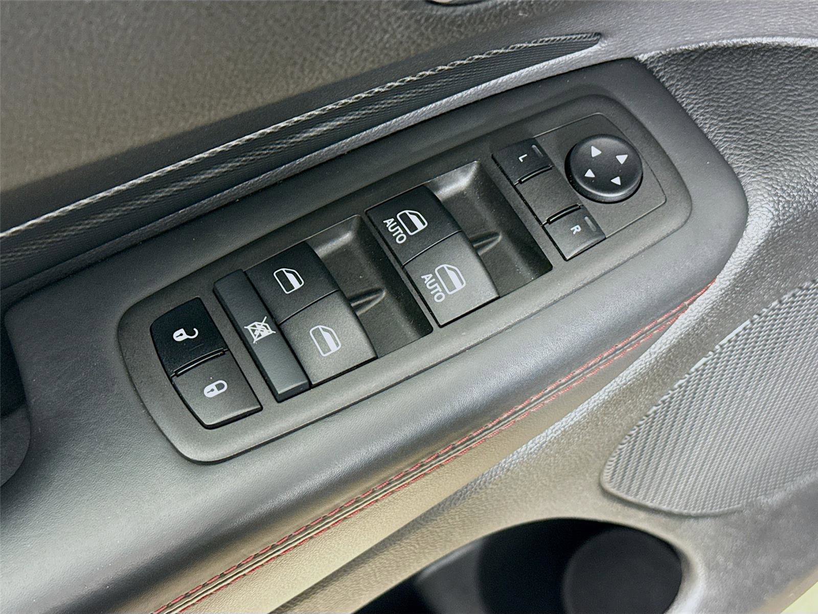 Used 2024 Dodge Durango GT image 18