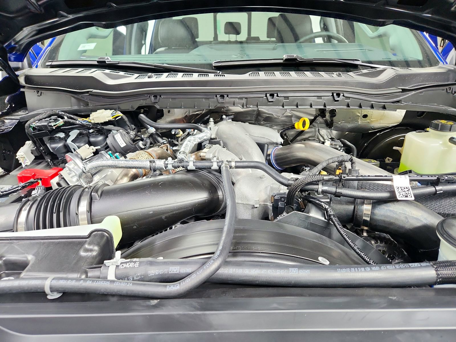 New 2026 Ford F250 Lariat w/ Black Appearance Package image 17