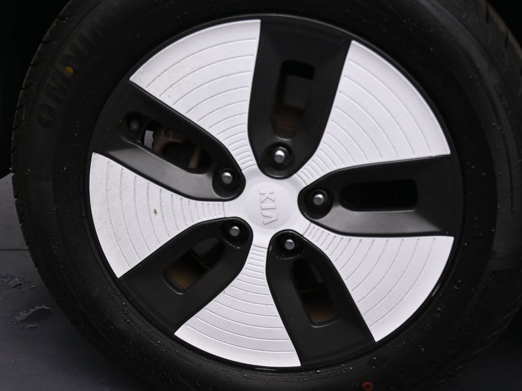 Used 2016 Kia Soul EV FWD image 20