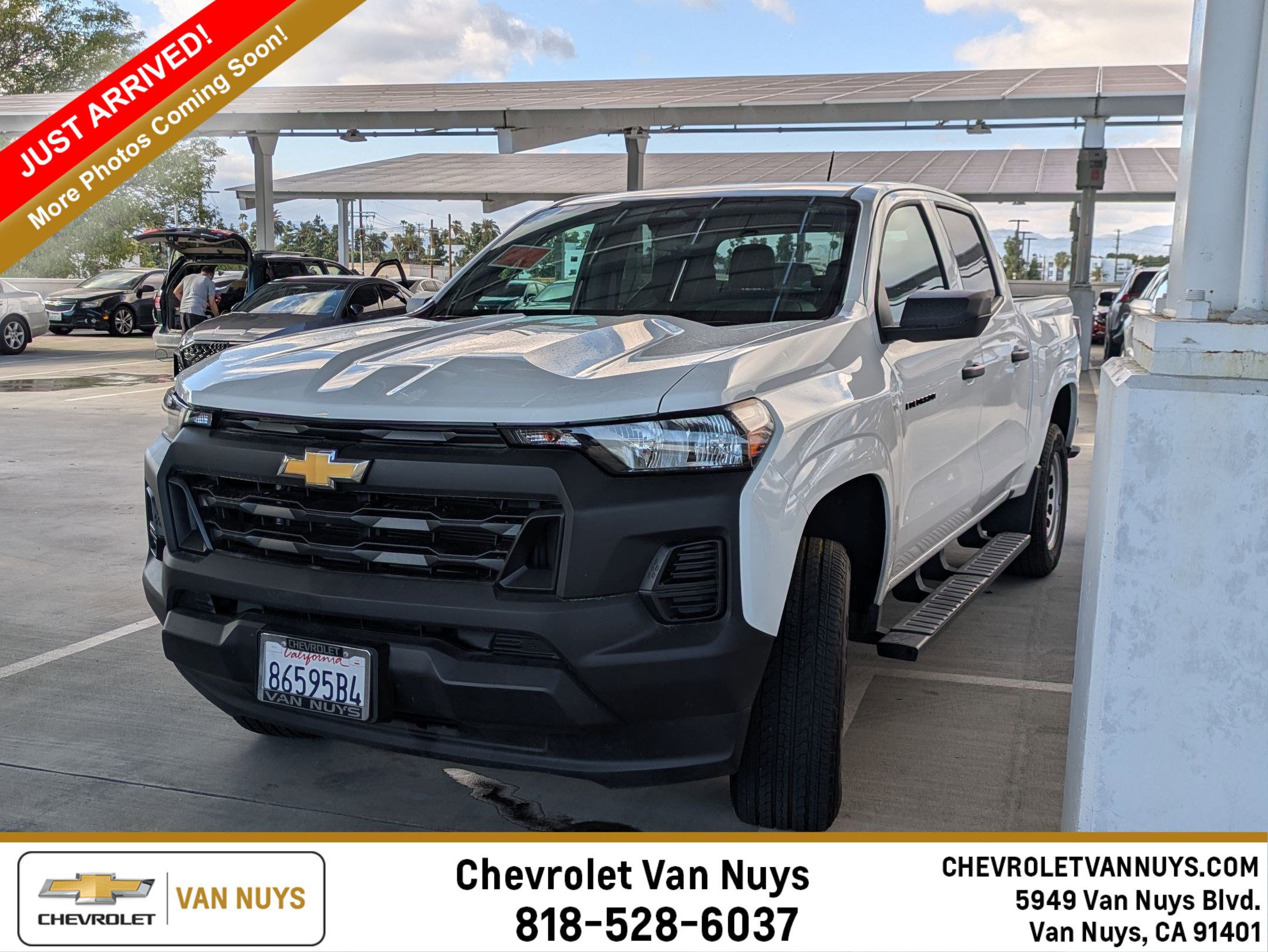 Used 2024 Chevrolet Colorado W/T image 1