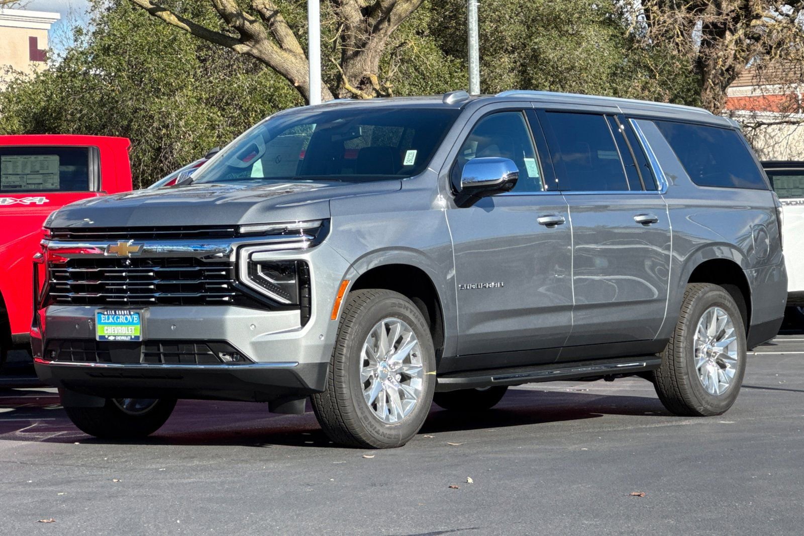 New 2026 Chevrolet Suburban Premier image 7