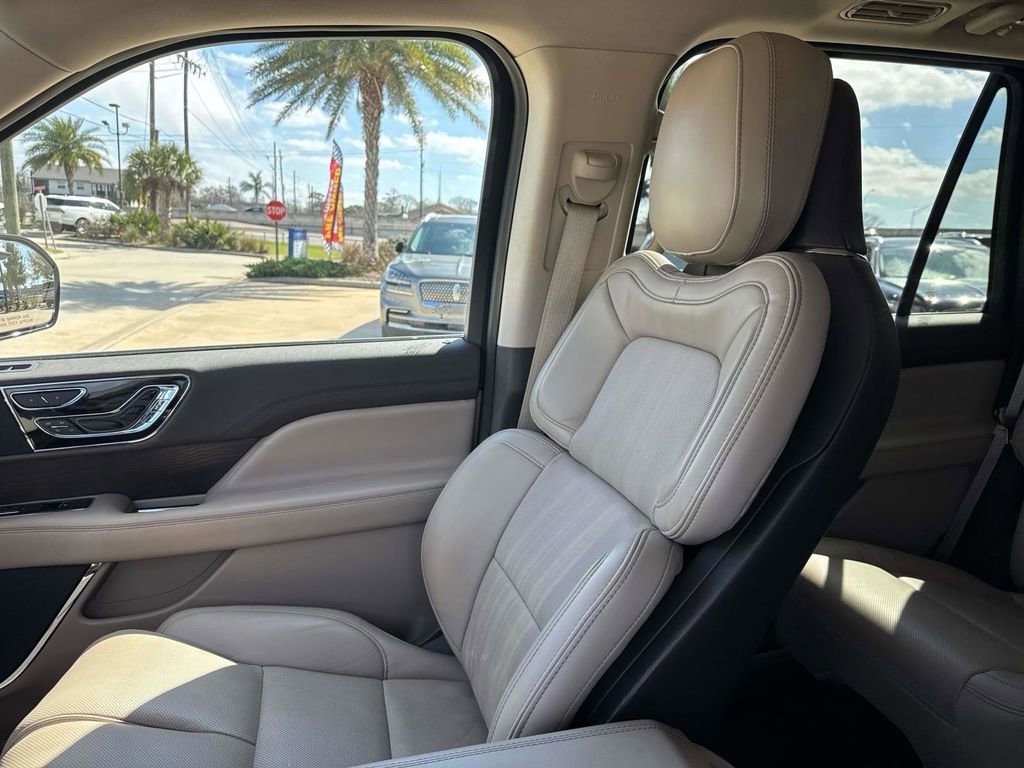Certified 2024 Lincoln Navigator Reserve image 19