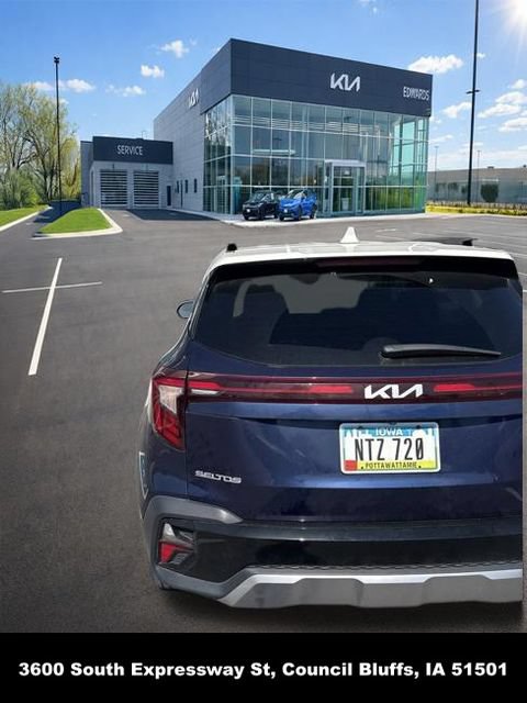 Used 2024 Kia Seltos S FWD image 12