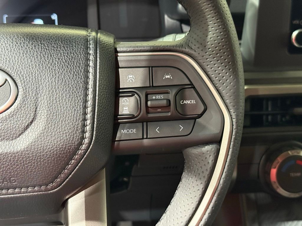 New 2026 Toyota 4Runner SR5 AWD/4WD image 24