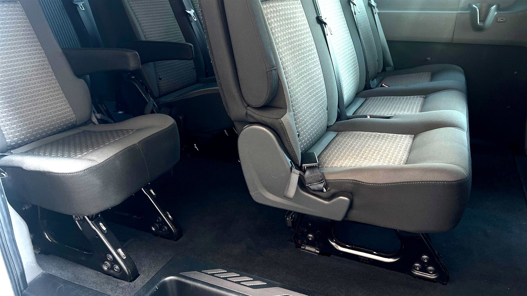 Used 2022 Ford Transit 350 XLT image 9