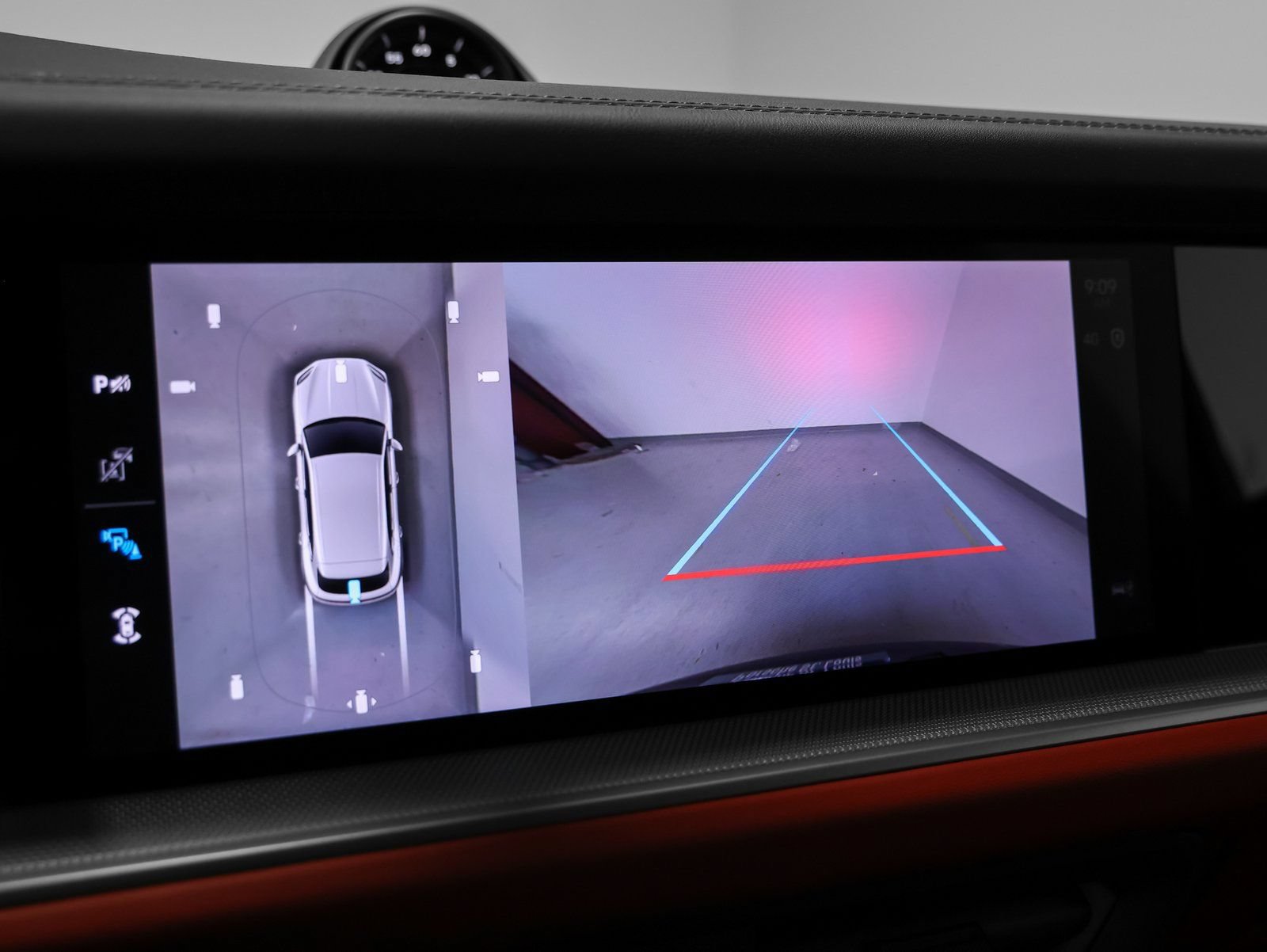 Certified 2026 Porsche Cayenne E-Hybrid AWD/4WD image 38