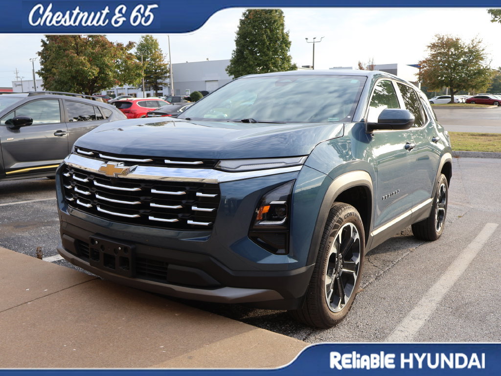 Used 2025 Chevrolet Equinox LT AWD/4WD image 11